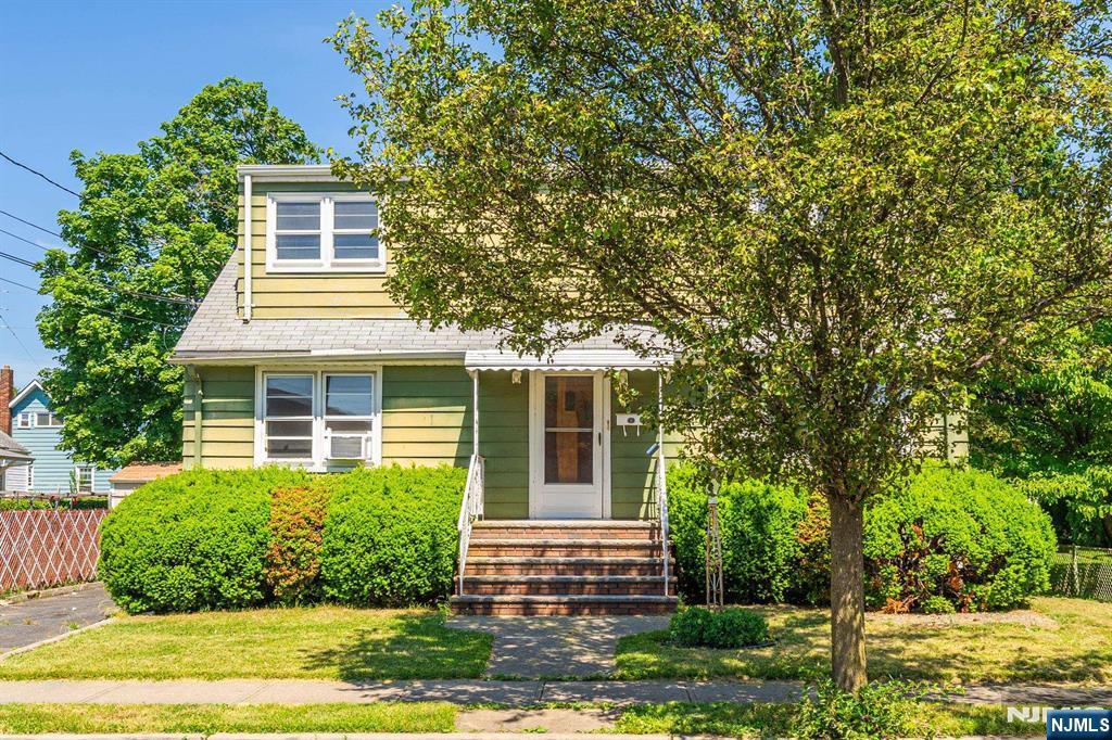 76 Campbell Avenue - Photo 1