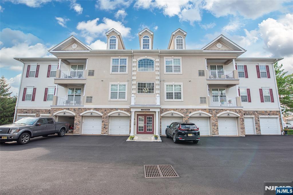 2nd image of 7 Cliff Rd #D2, Woodland Park, NJ 07424 | MLS# 26031445