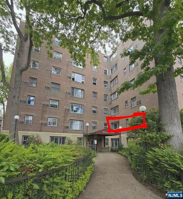 2345 Linwood Avenue 1A - Photo 5