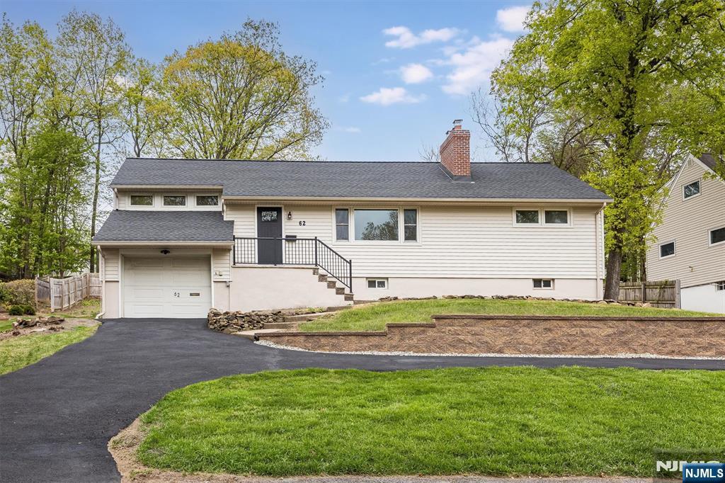 62 Elmwood Terrace - Photo 1