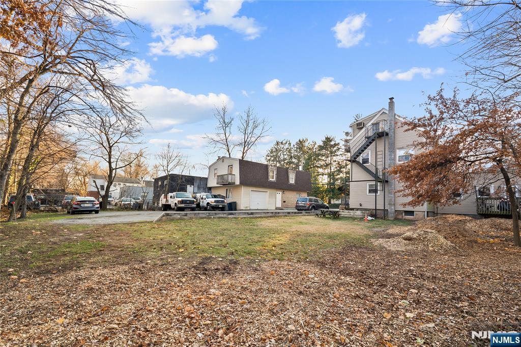 194 Saddle River Road - Photo 5