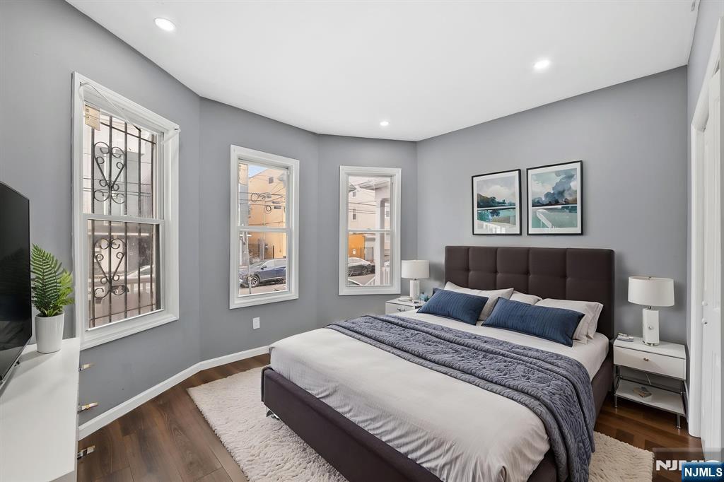 487 17th Street - Photo 4