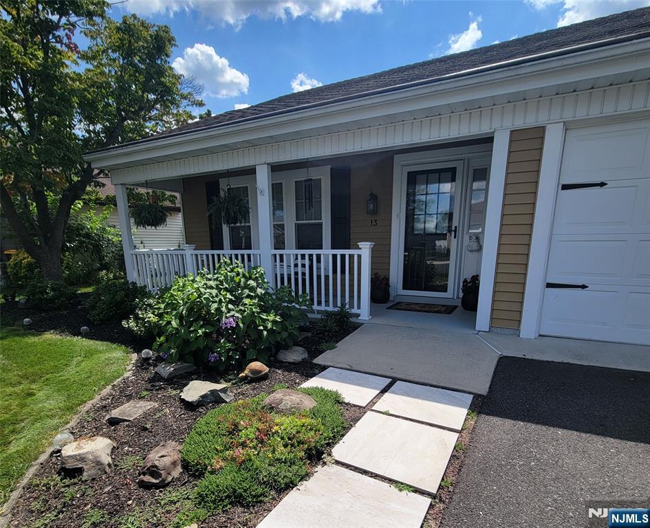 13 Wycombe Way - Photo 2