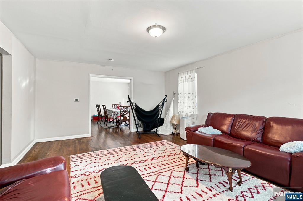 120-122 Tuxedo Parkway - Photo 2