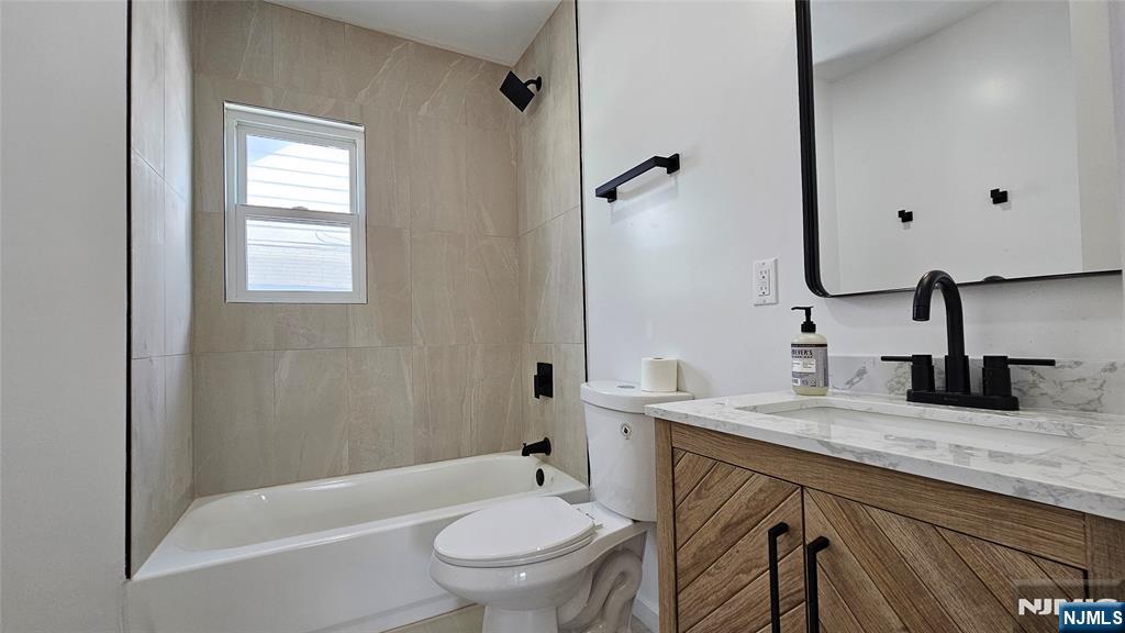 19 Florence Street 2 - Photo 3