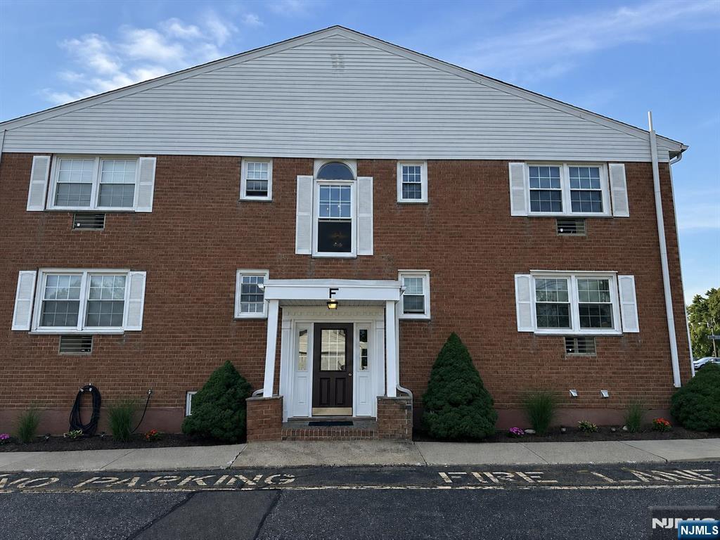 565 Grove - Photo 1