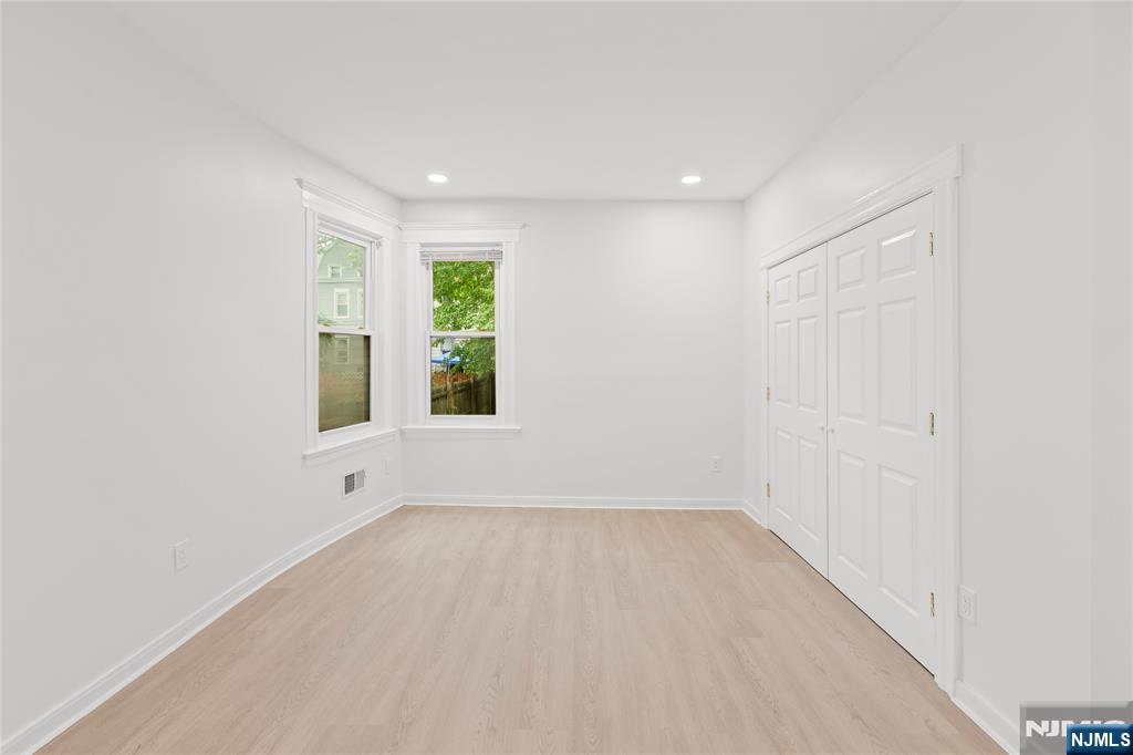 35 16th Street