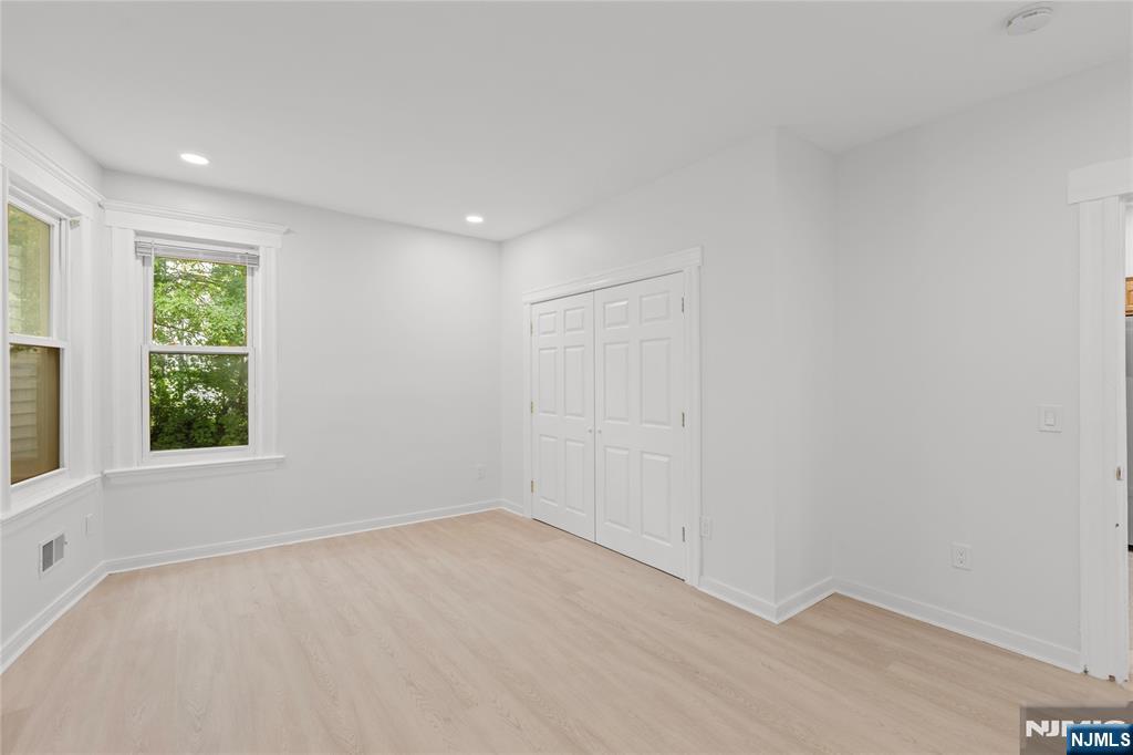 35 16th Street