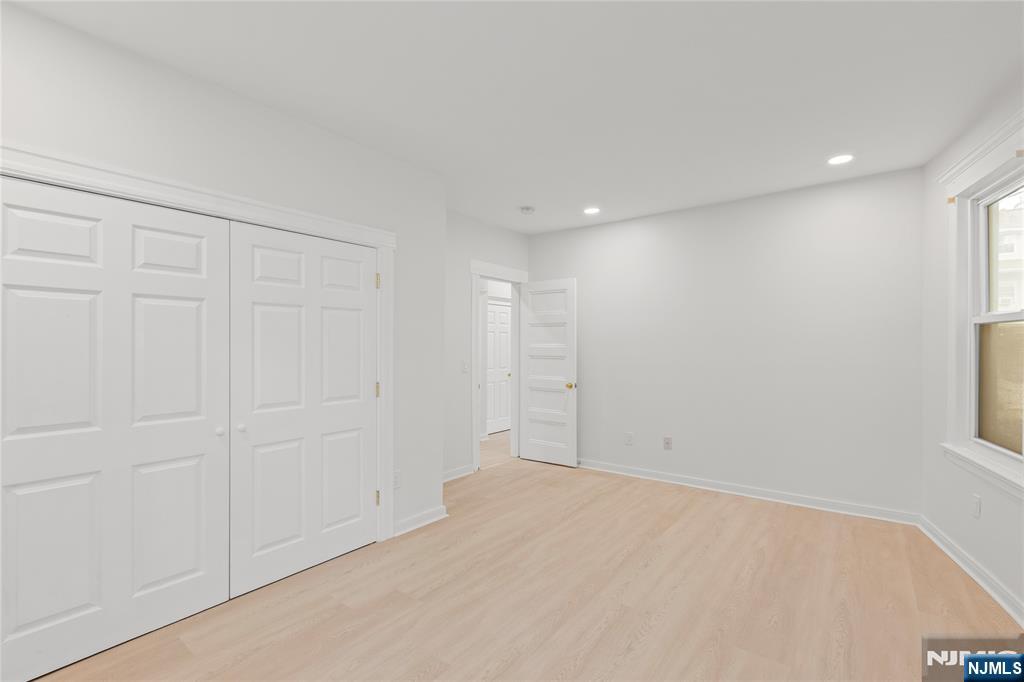35 16th Street