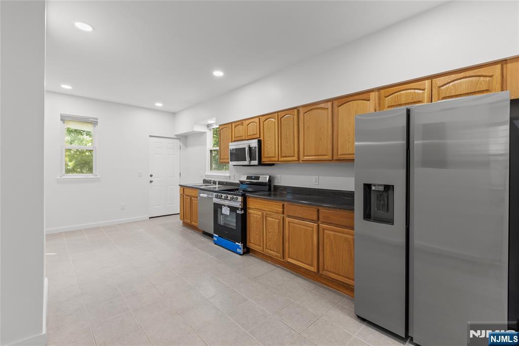35 16th Street