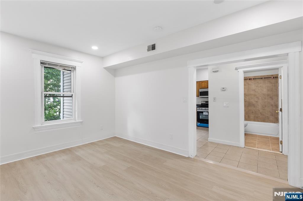 35 16th Street