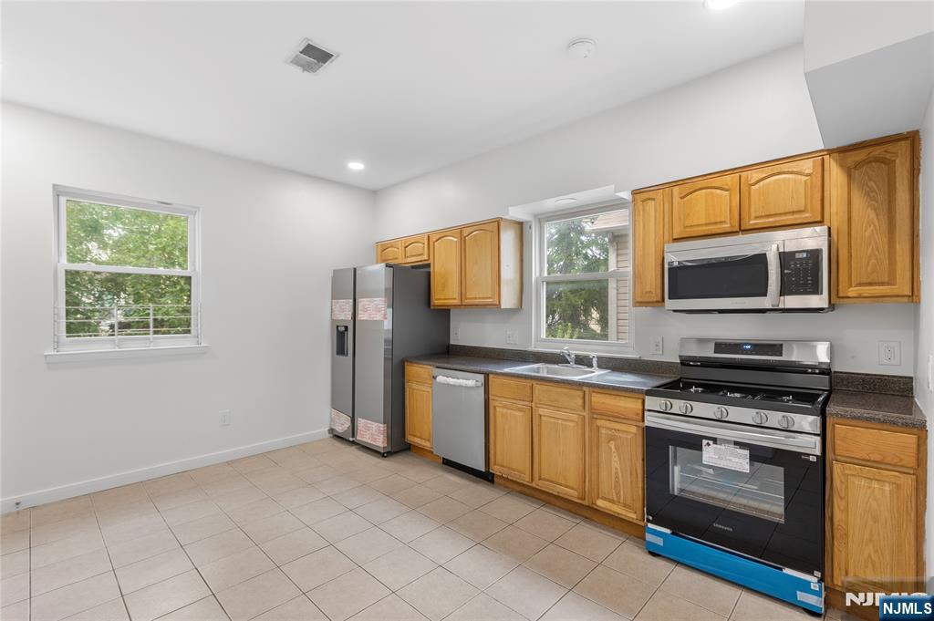 35 16th Street