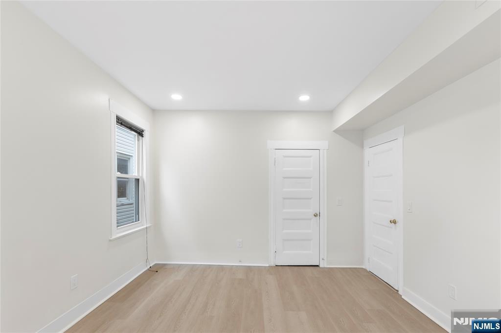 35 16th Street
