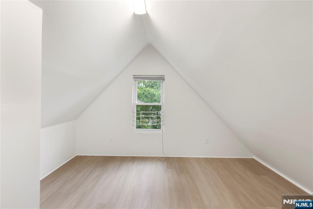 35 16th Street