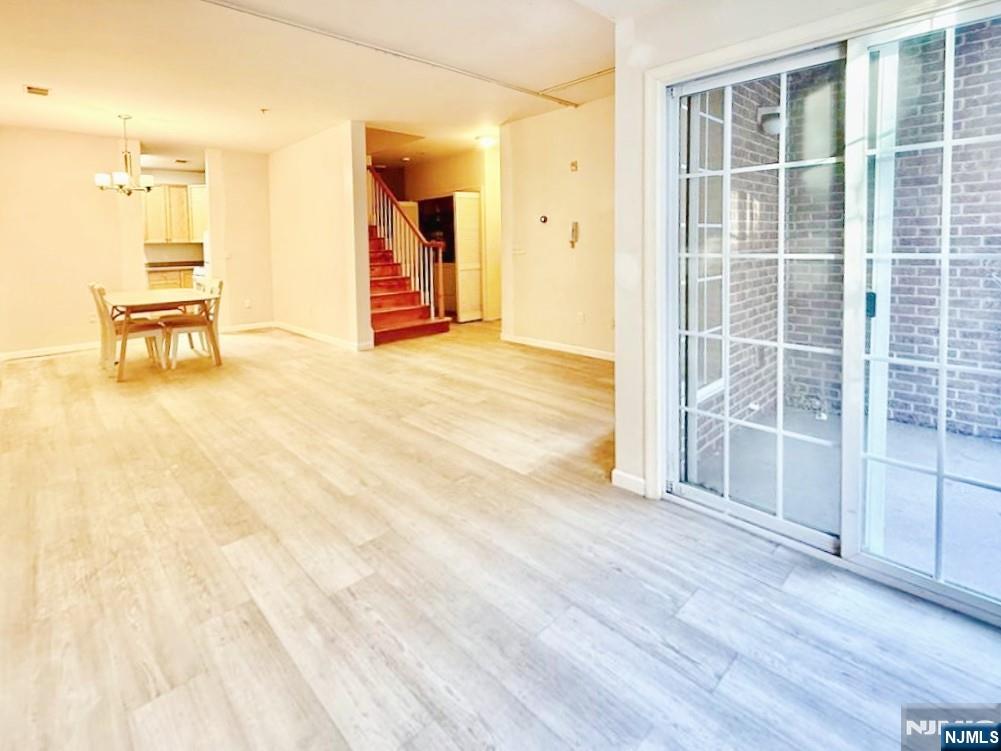200 Dey Street 258 - Photo 4