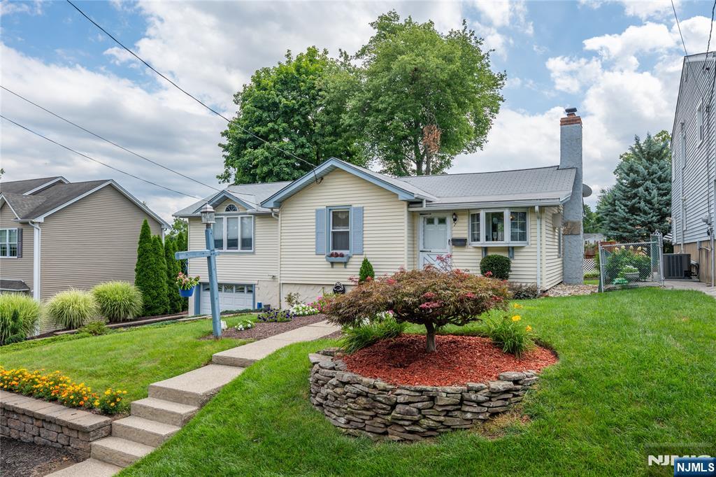 7 Oswego Avenue - Photo 2