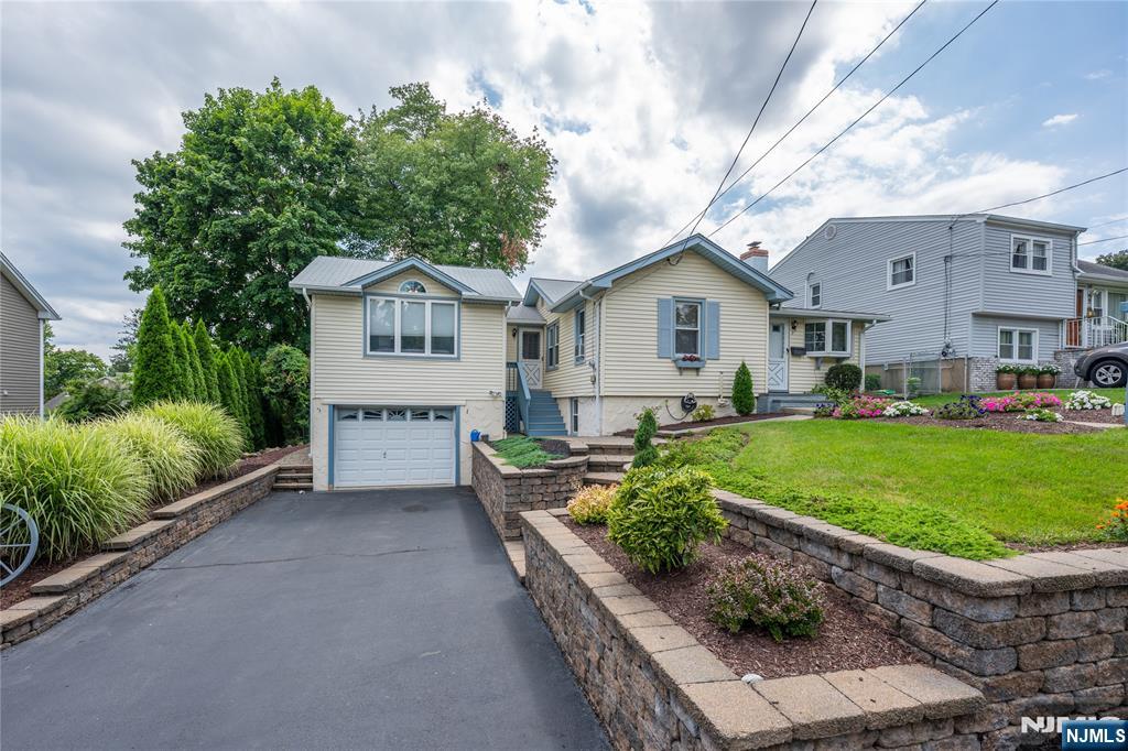 7 Oswego Avenue - Photo 4
