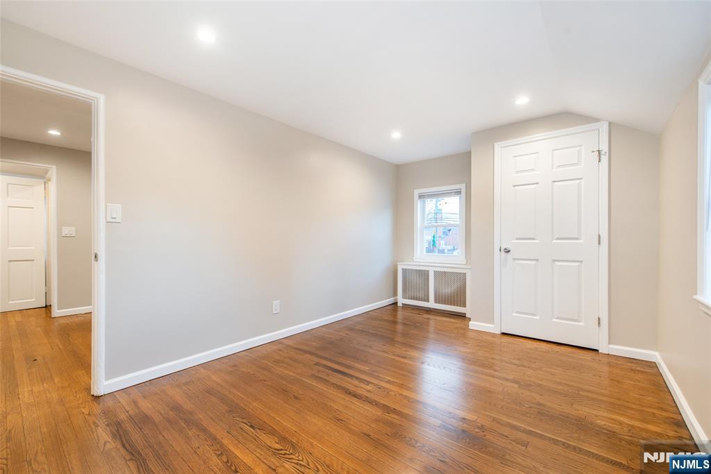 189 Washington Avenue 2nd Floor - Photo 3