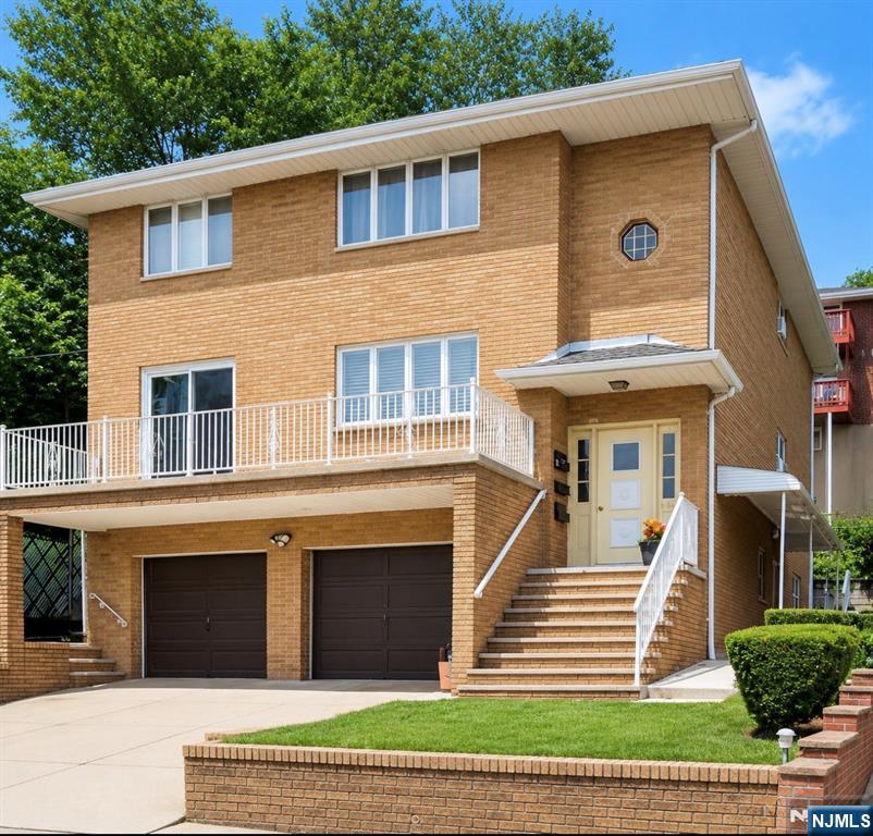 470 4th Street - Photo 1