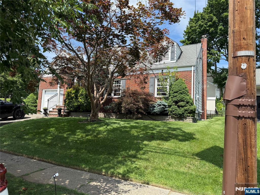 74 Starmond Avenue - Photo 1