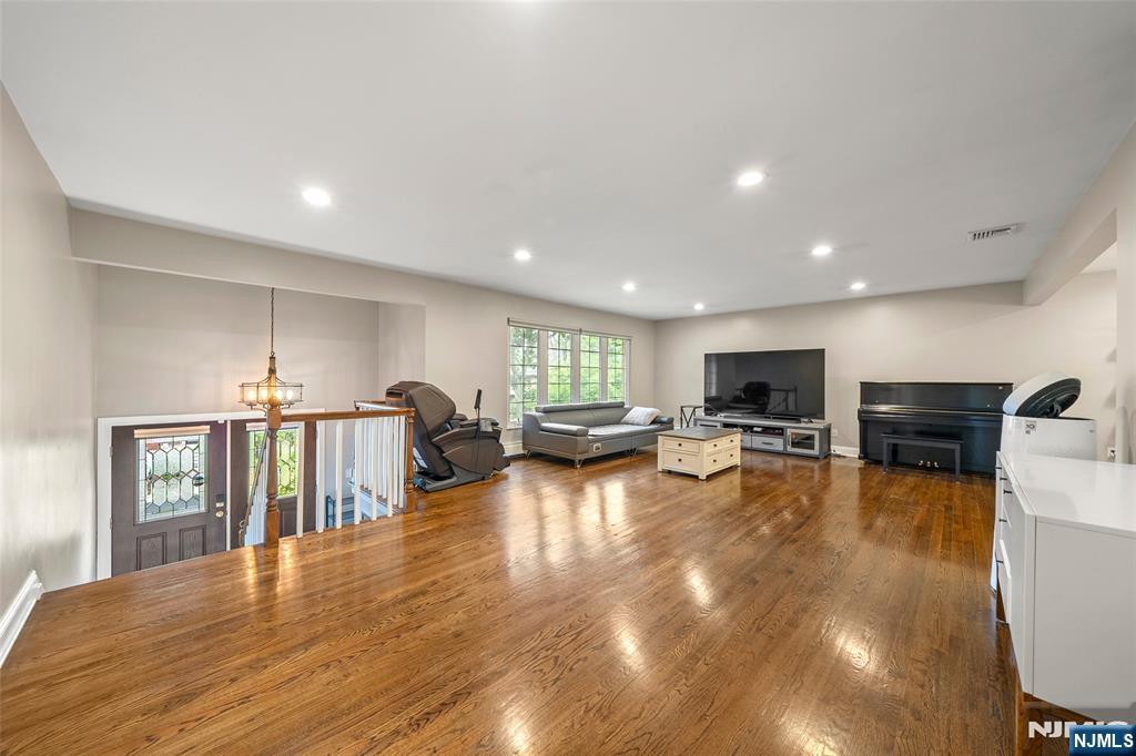 55 Birch Street - Photo 3