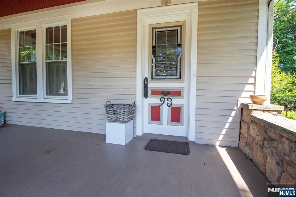 93 Ivy Lane - Photo 2