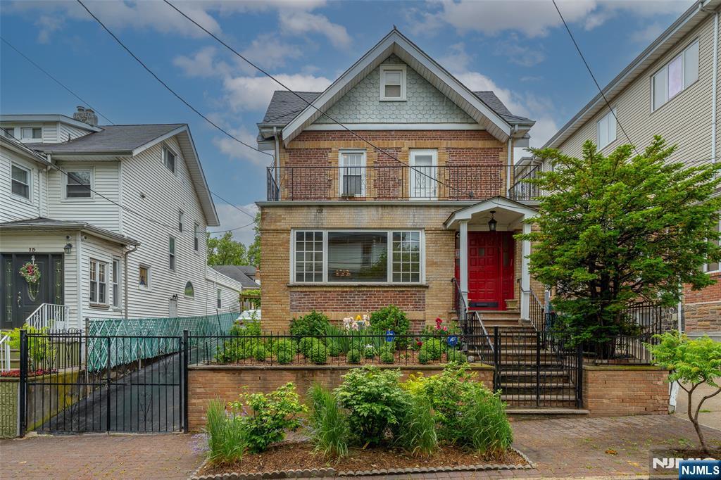 Photo 2 of Single family home for sale at 17 77th, North Bergen, NJ 07047 | MLS# 26031529 | Listing updated on 2026-09-18