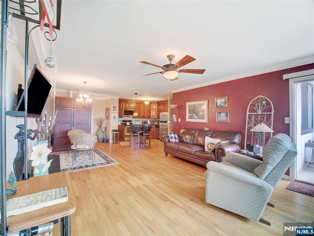 250 Gorge Road 22F - Photo 1