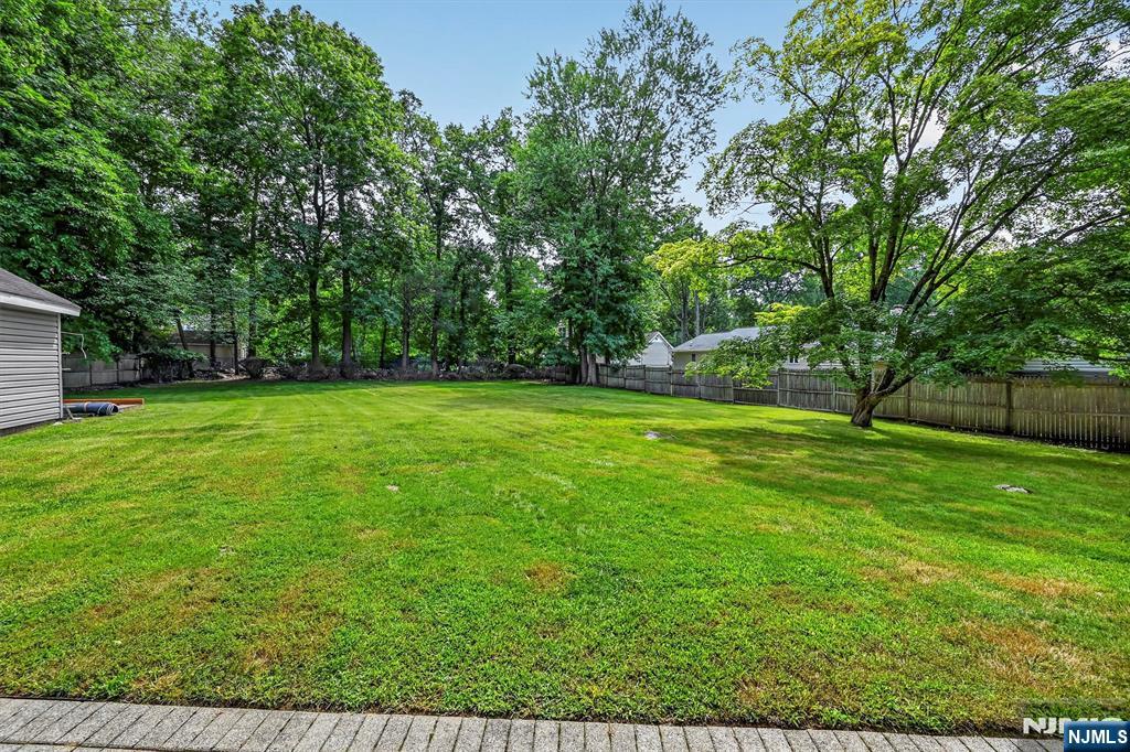 42 Debaun Ave, Ramsey, NJ 07446