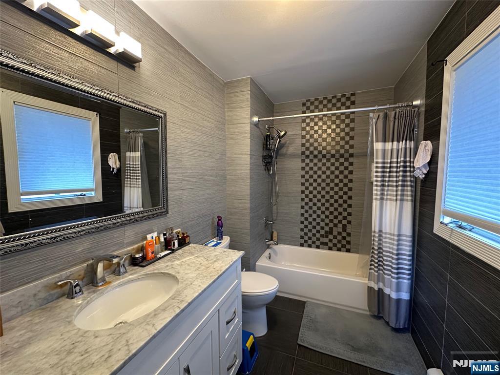 724 Undercliff Avenue Unit B - Photo 2