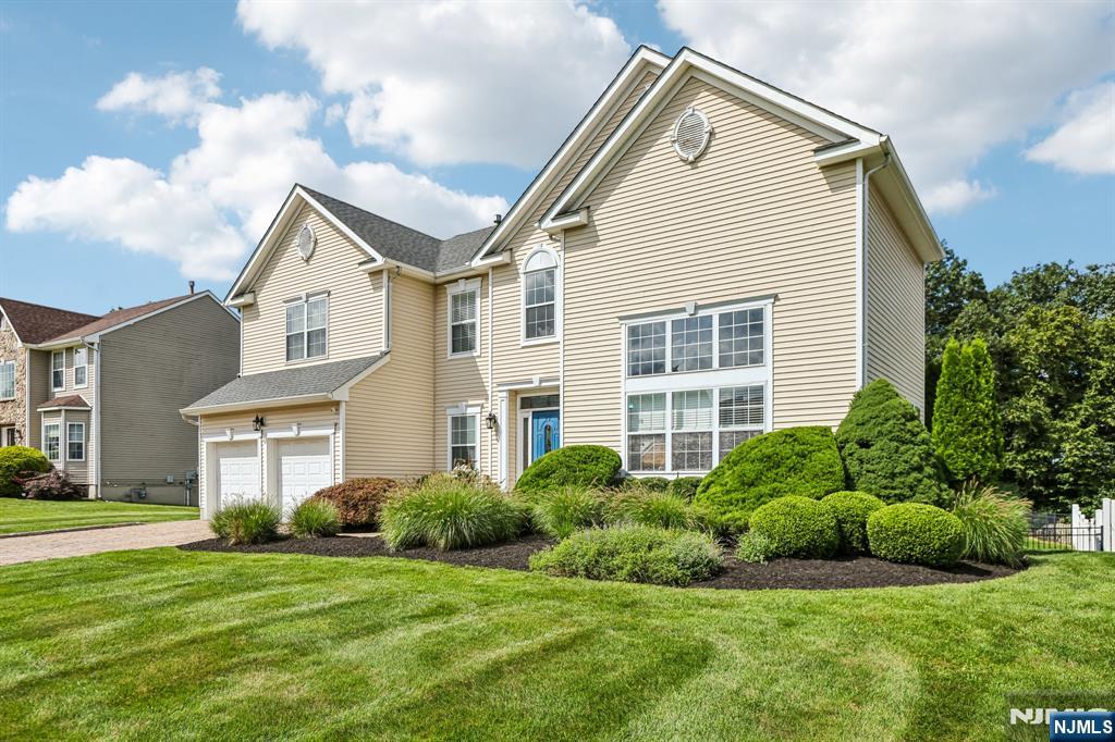 176 Fox Hill Court - Photo 2
