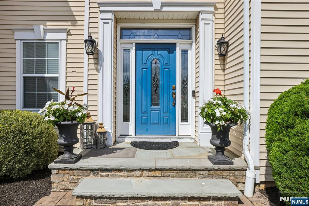 176 Fox Hill Court - Photo 3