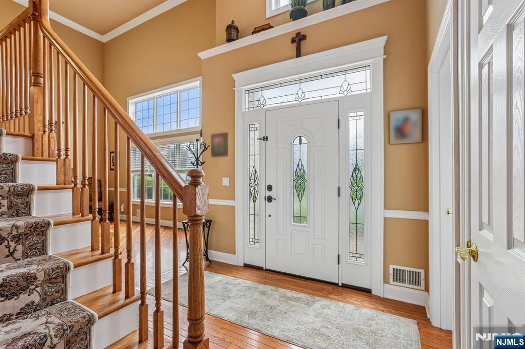 176 Fox Hill Court - Photo 4