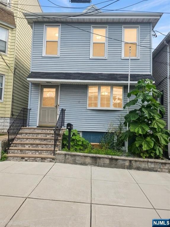 516 Forest Street 2 - Photo 1