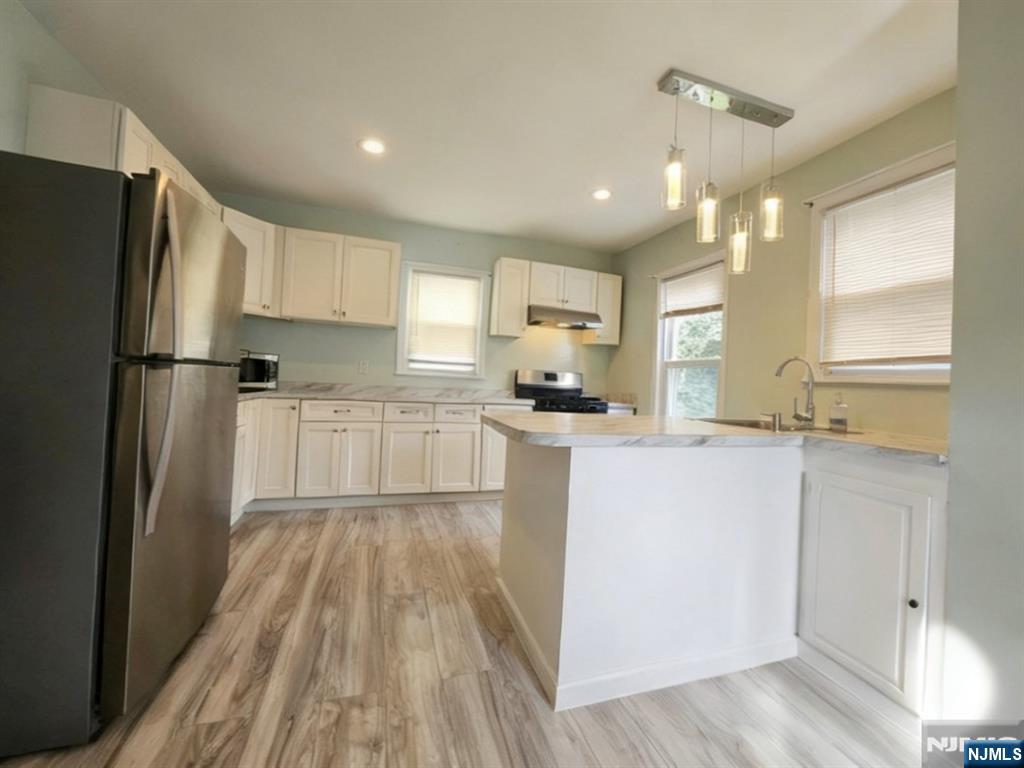 516 Forest Street 2 - Photo 2