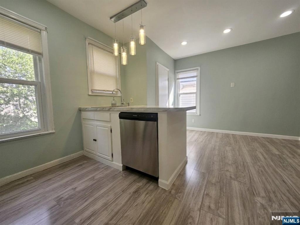 516 Forest Street 2 - Photo 3