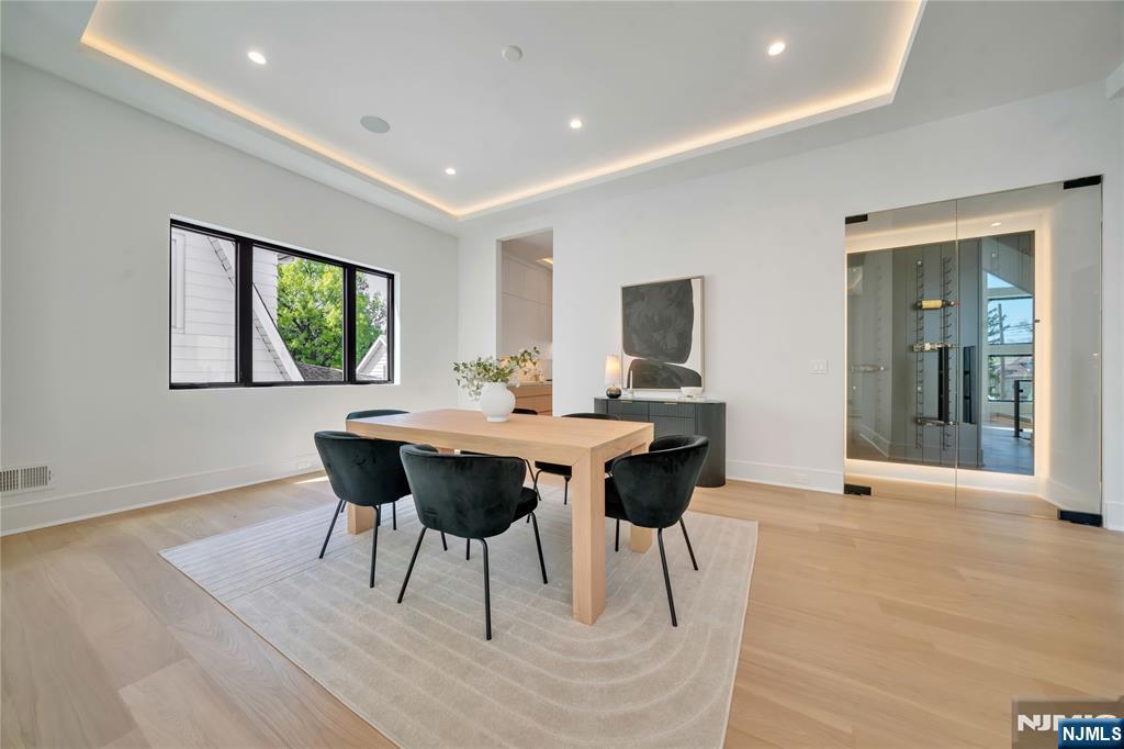 1077 Abbott Boulevard - Photo 5