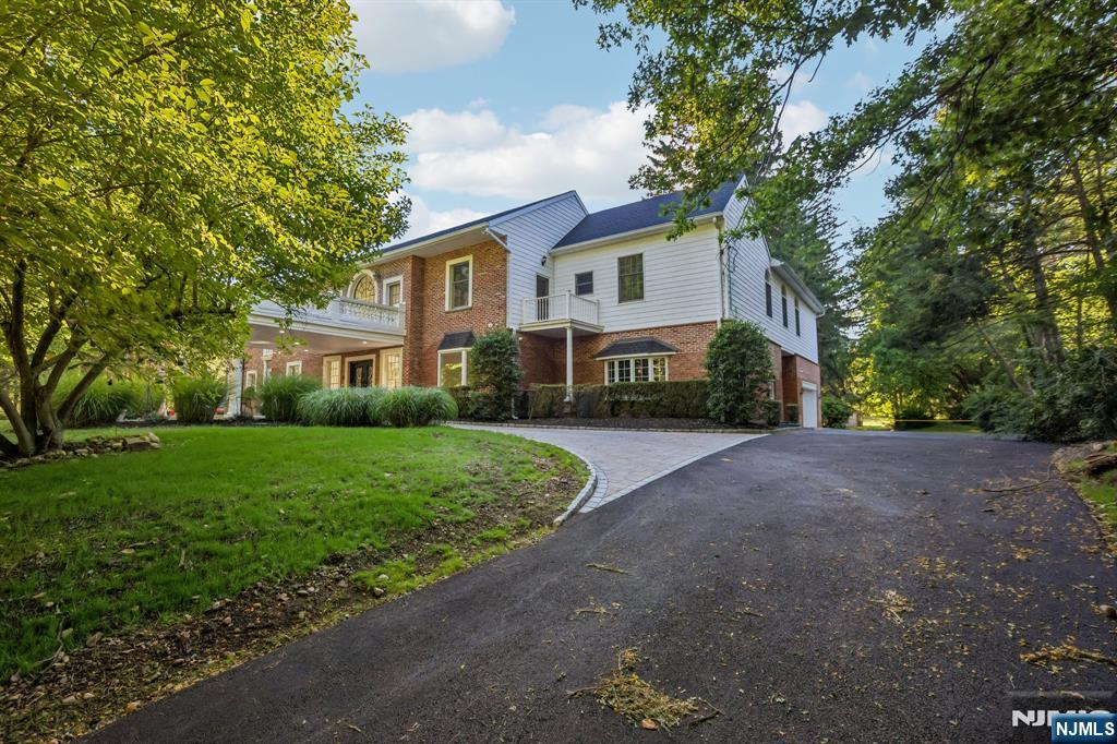 1050 Ramapo Valley Road - Photo 3