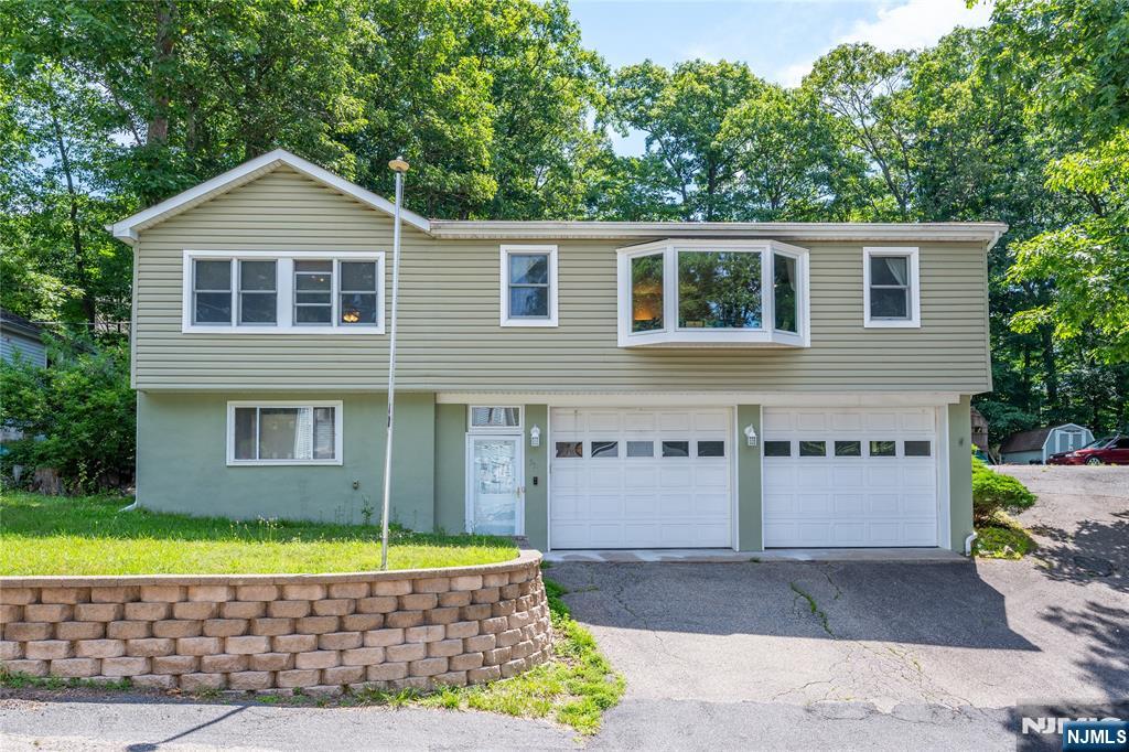 335 Elmira Trail - Photo 1