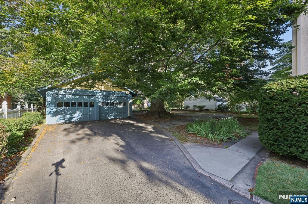 156 Cornell Avenue - Photo 4