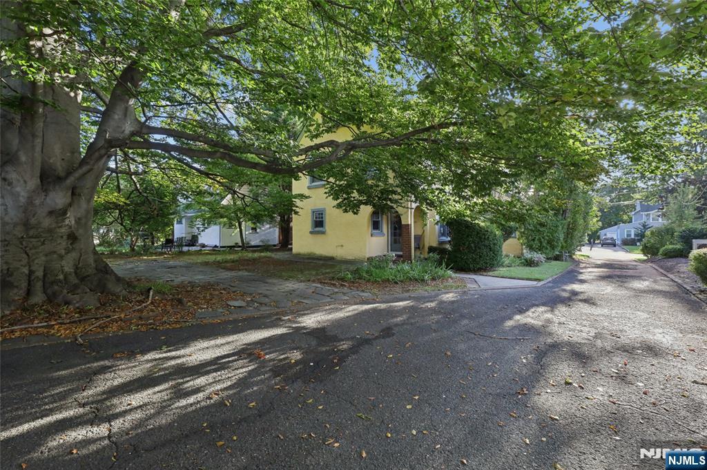 156 Cornell Avenue - Photo 5