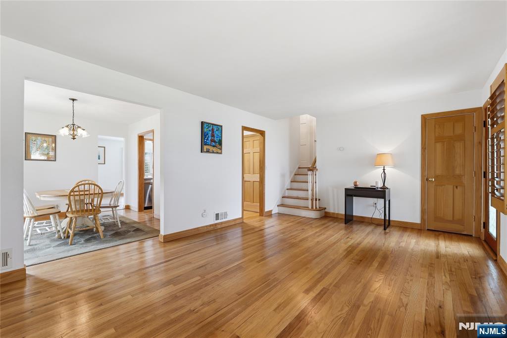 17 Westland Road - Photo 5