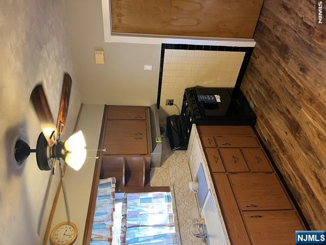 264 Lawton Avenue 1 - Photo 5