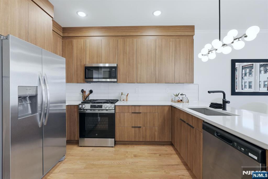 161 21st Street - Photo 4
