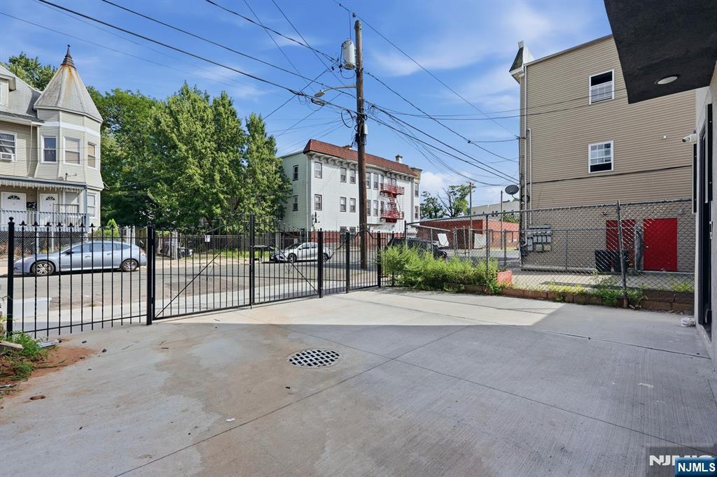 161 21st Street - Photo 5