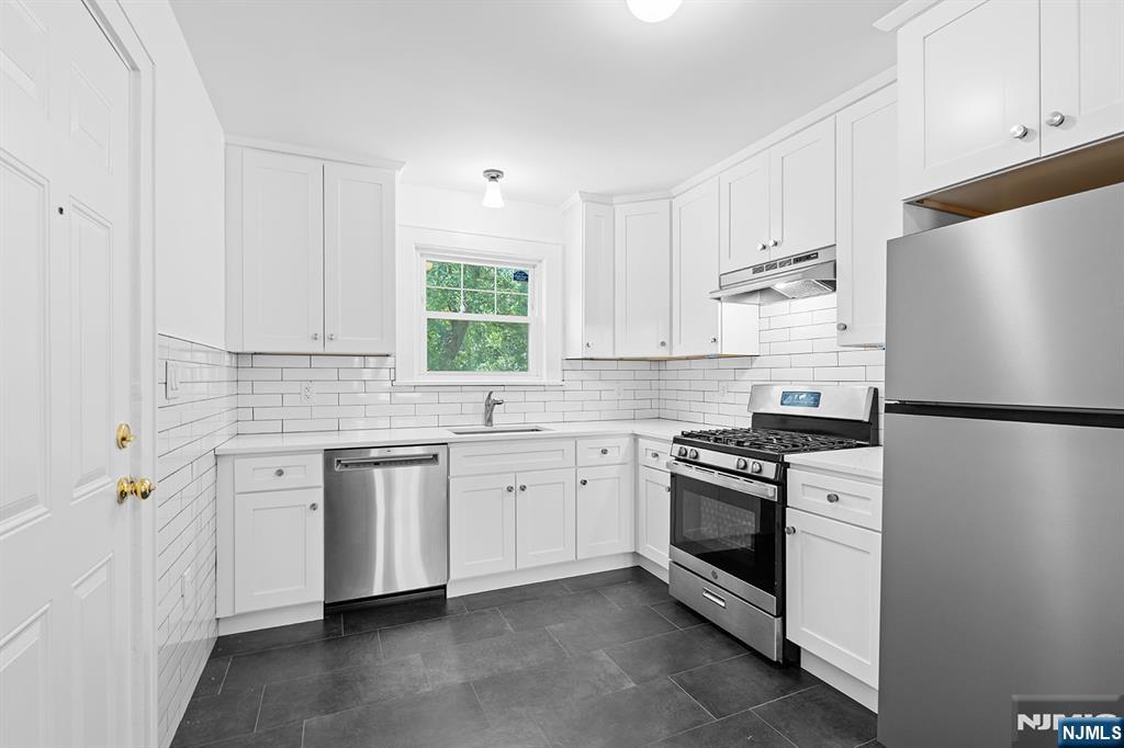 51-53 Pierce Avenue 51-2 - Photo 1