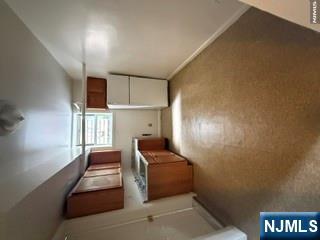 1 Addison Avenue 19 - Photo 1