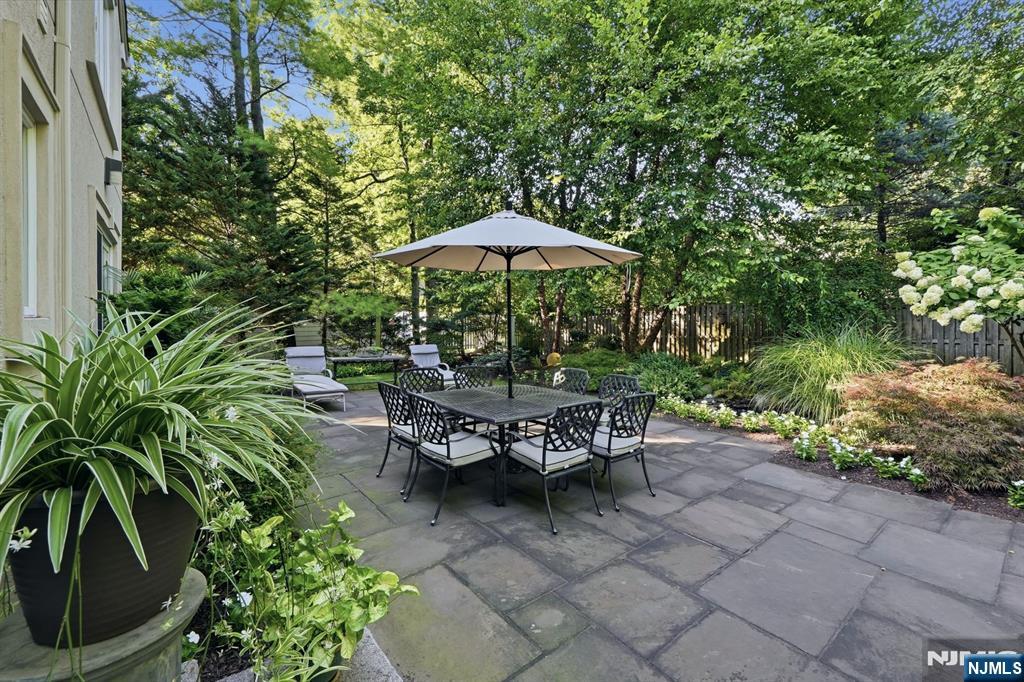 19 Forest Street — photo 32