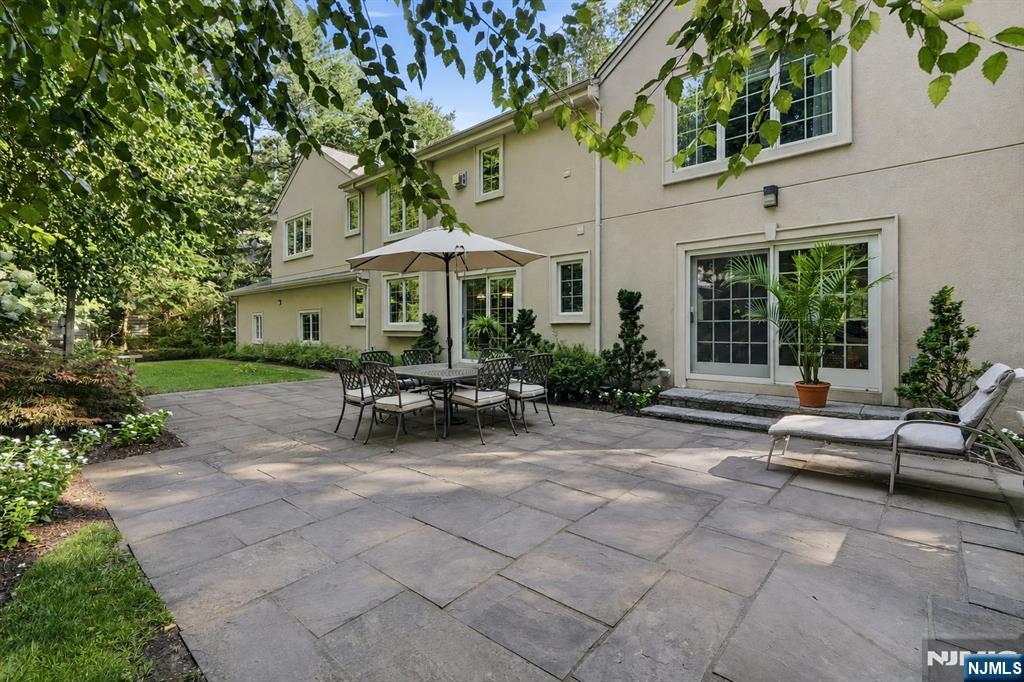 19 Forest Street — photo 33