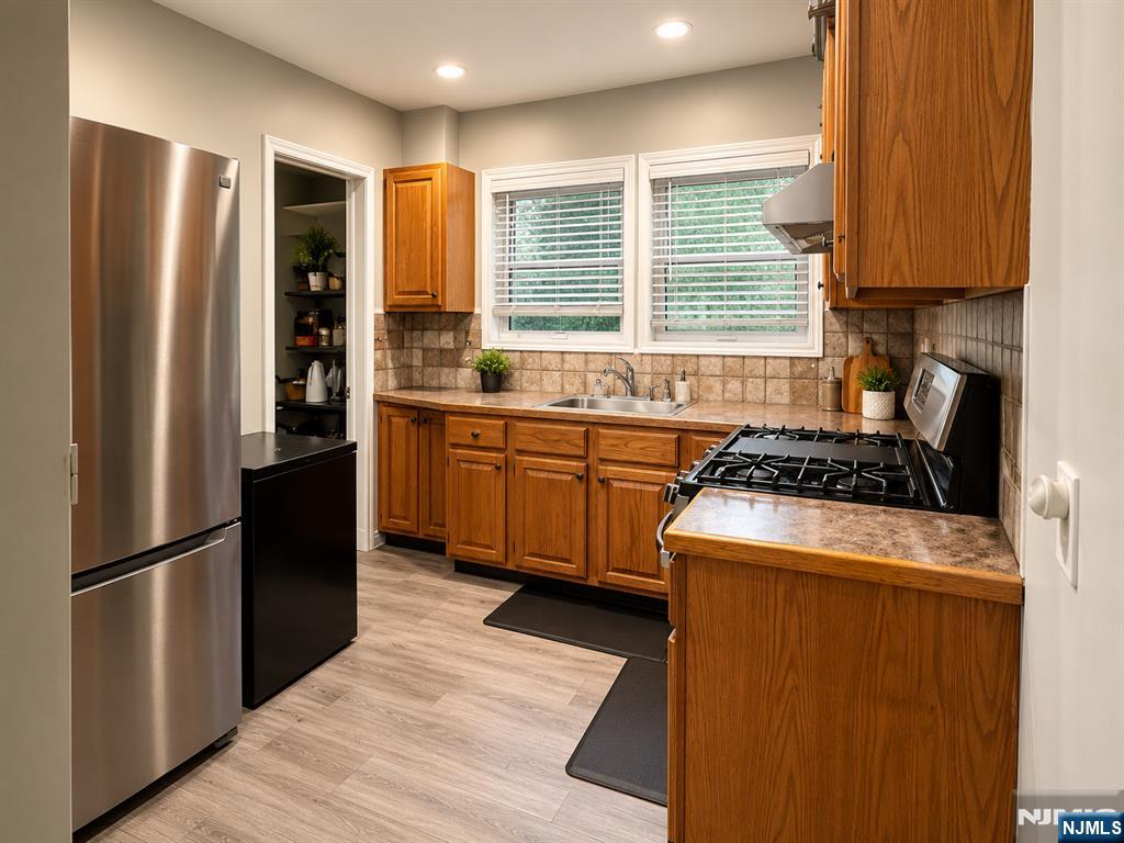 183 Brighton Avenue - Photo 3